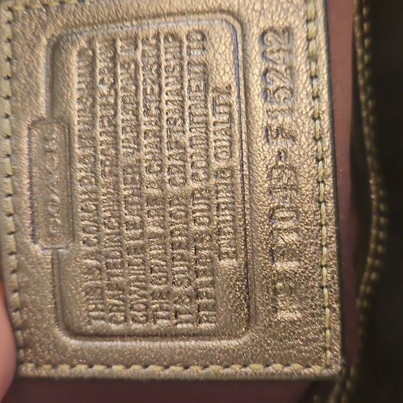 Coach Mettalic Gray Leather Tote And Wallet Set - Picture 12 of 17